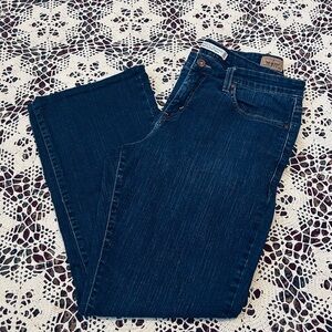 Levi's shaping Boot Cut Women's Jeans